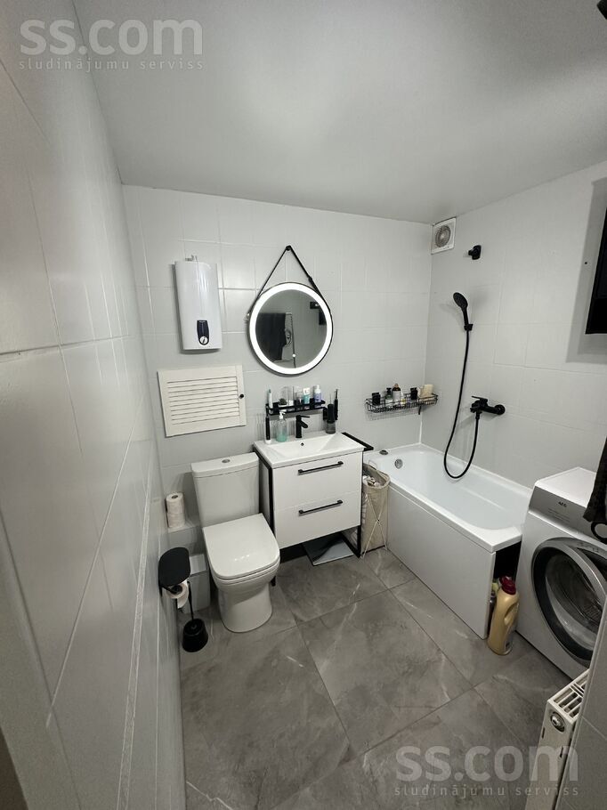 8 18, Jēkabpils un raj., Jēkabpils — dzivoklis