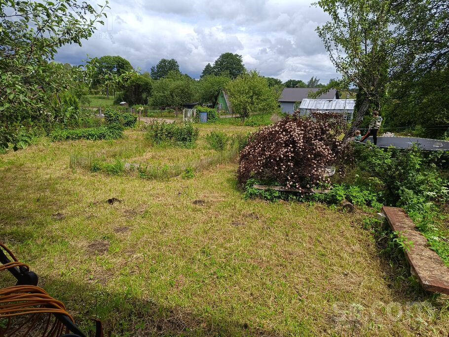 Dārziņš 72, Salas, Madona un raj., Praulienas pag. — maja