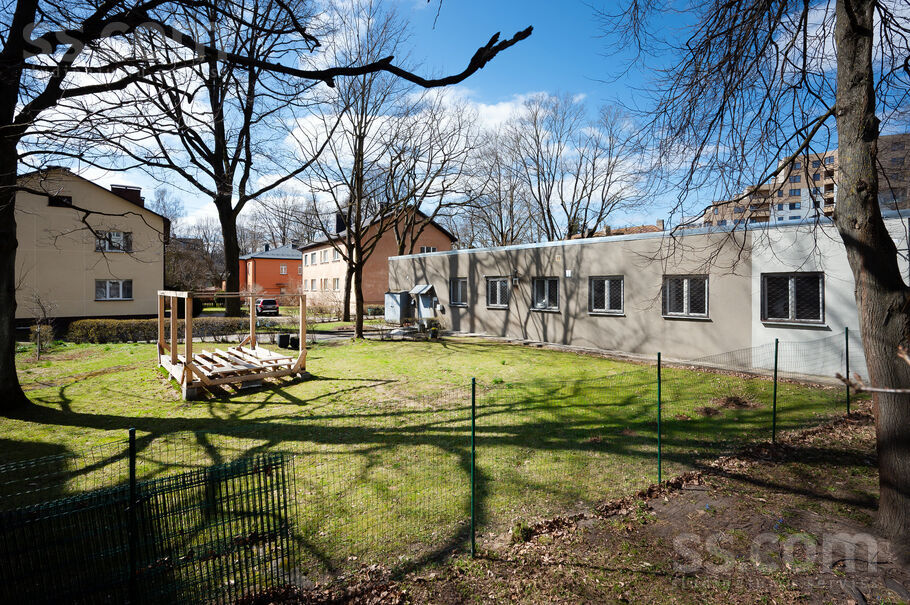 Elvīras 1b, Rīga — maja