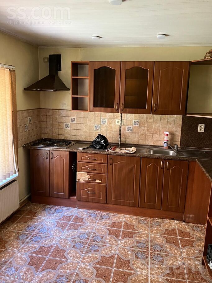 Vidus 5, Carnikava, Rīgas rajons, Carnikavas nov. — maja