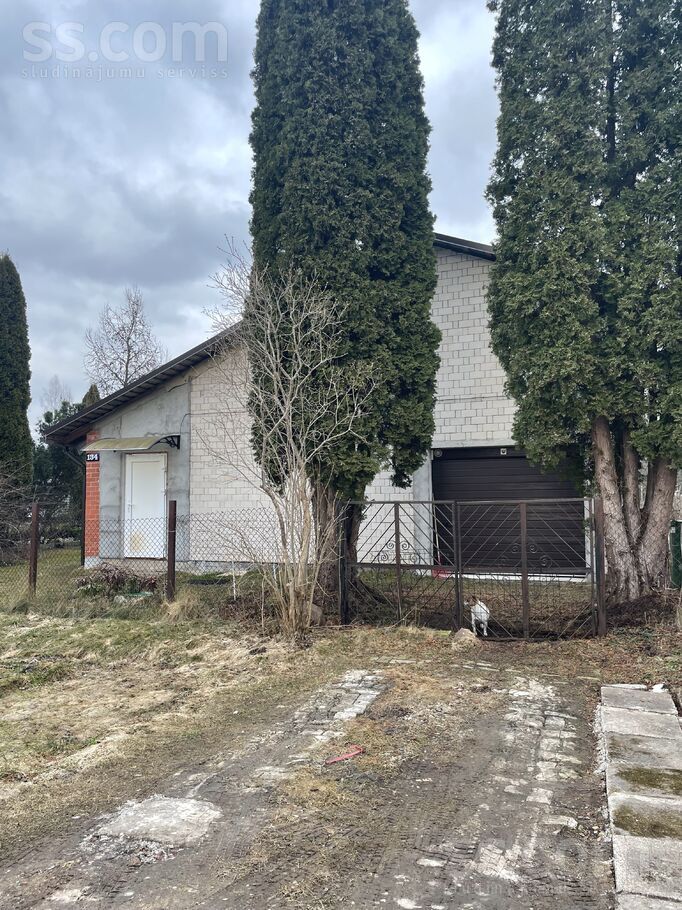 Ausma 134, Dzērumi, Rīgas rajons, Ķekavas pag. — maja