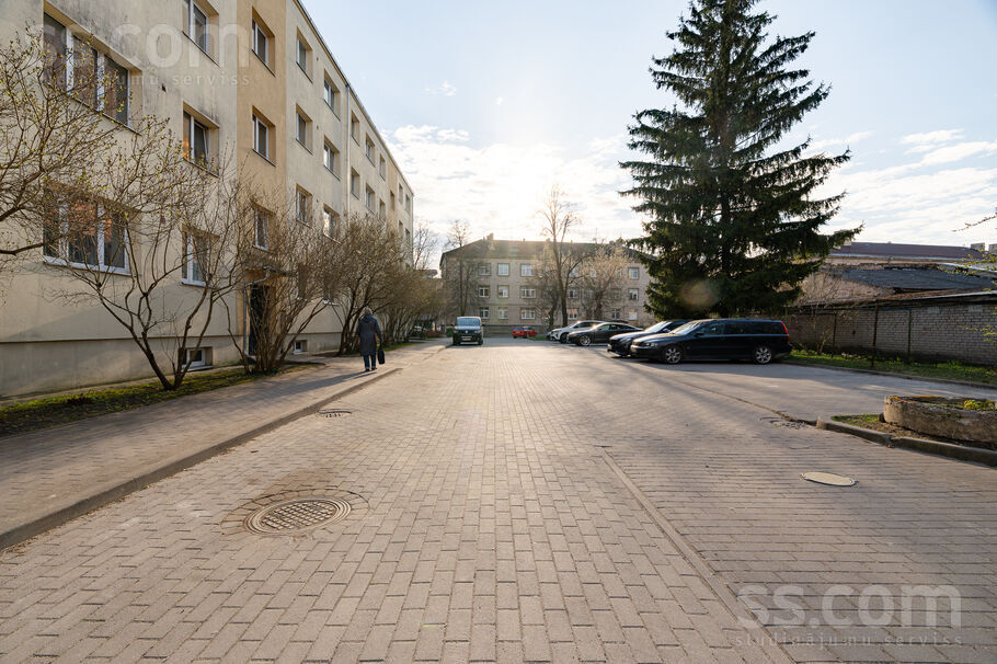 Raiņa iela 10, Jelgava un raj., Jelgava — dzivoklis
