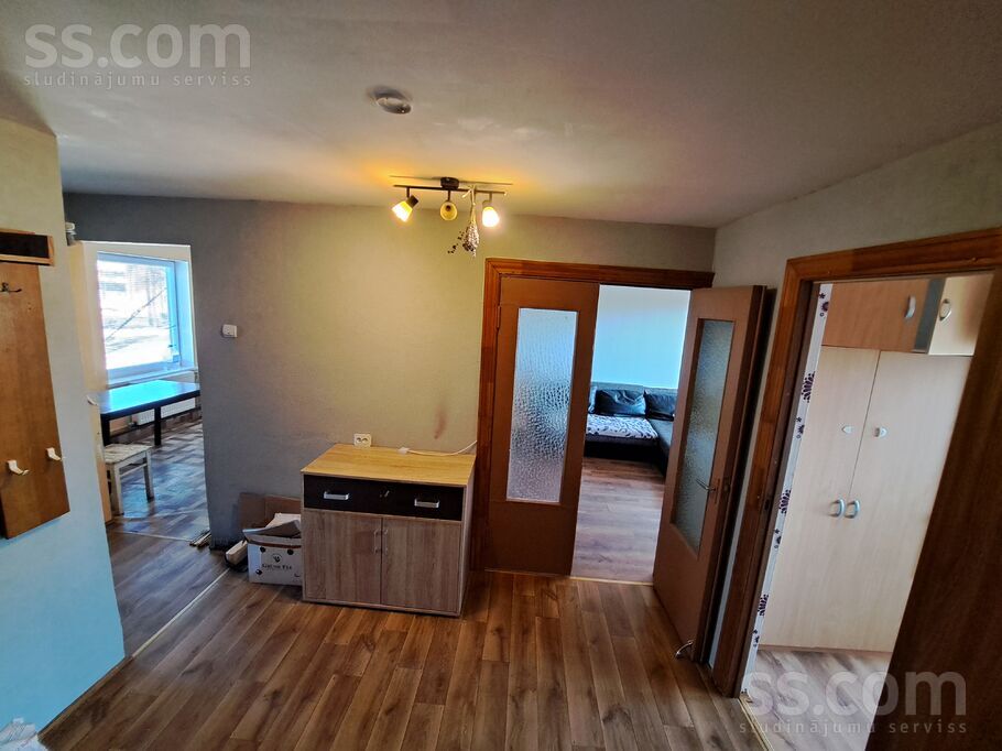 7 3, Auri, Dobele un raj., Auru pag. — dzivoklis