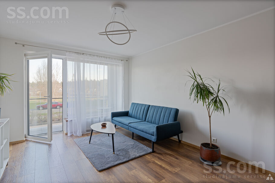Saules iela 11, Ozolnieki, Jelgava un raj., Ozolnieku pag. — dzivoklis