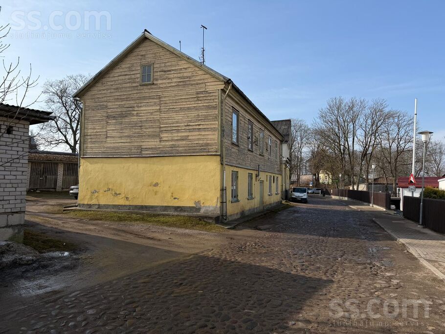 Kalna iela 7, Talsi un raj., Talsi — dzivoklis