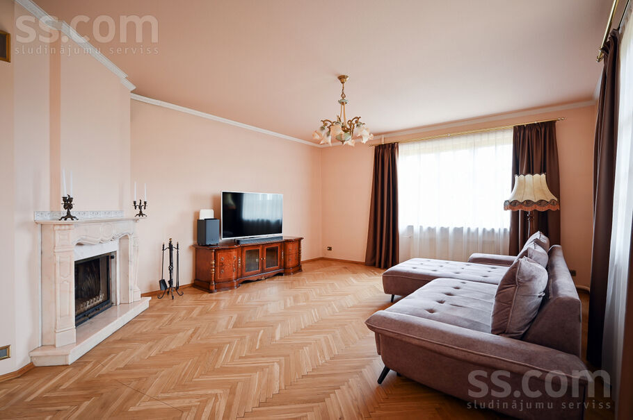 Tulpju iela 11, Katlakalns, Rīgas rajons, Ķekavas pag. — maja