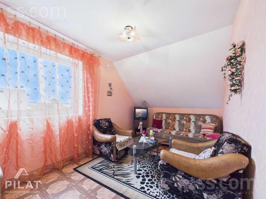 Devītā iela 2, Šķēde, Liepāja un raj., Medzes pag. — maja