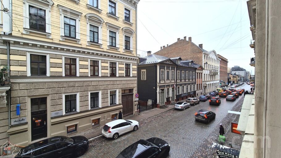 Dzirnavu 55, Rīga — birojs