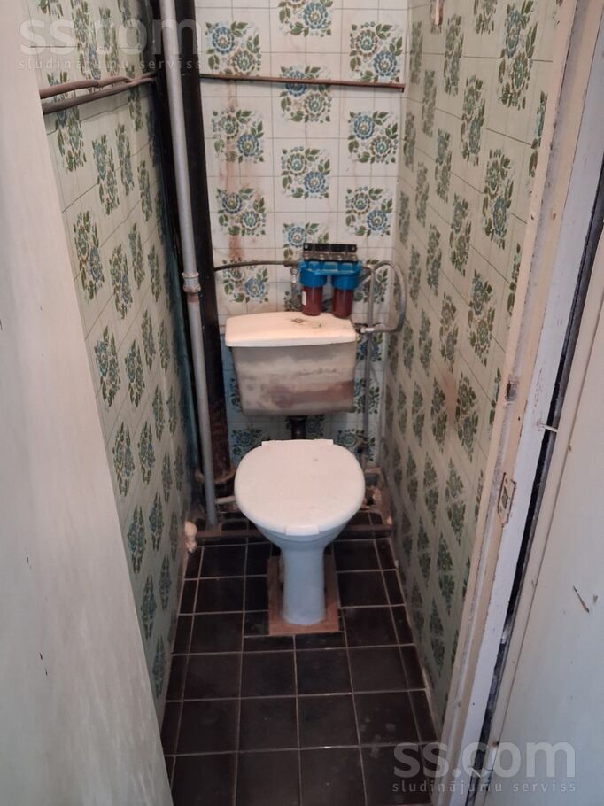 Viesturu 10 10, Sala, Jēkabpils un raj., Salas pag. — dzivoklis