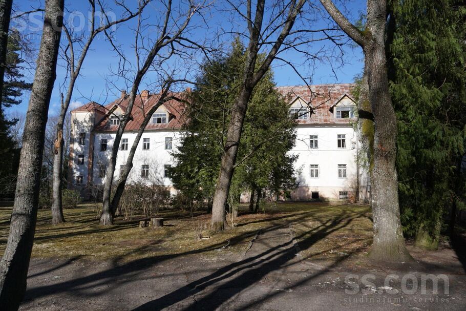 P64, Daugavpils un raj., Daugavpils — maja