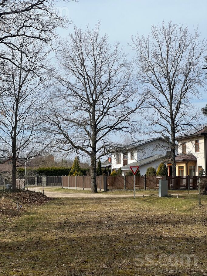 Koku 18, Ādaži, Rīgas rajons, Ādažu nov. — zeme