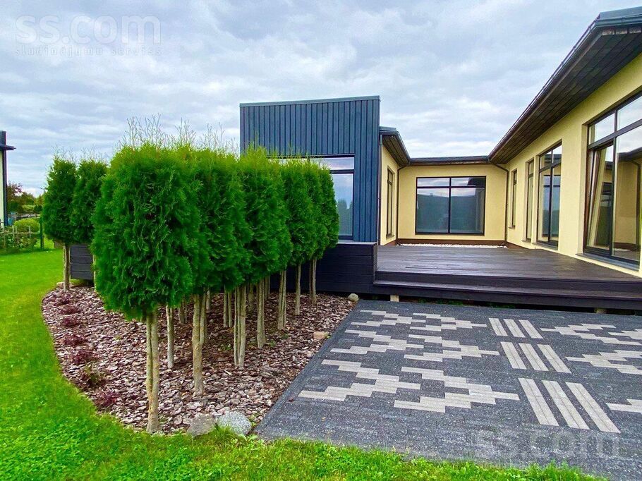 Zvejnieku 14, Ogre un raj., Ikšķile — maja