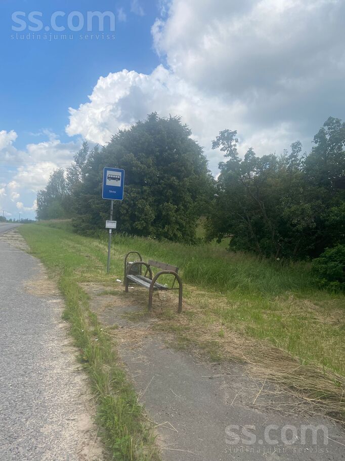 Akmeņkalns, Ludza un raj., Ludza — zeme