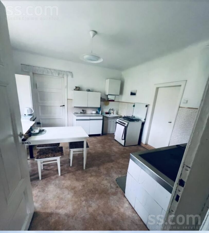 Cīravas 16, Liepāja un raj., Liepāja — maja