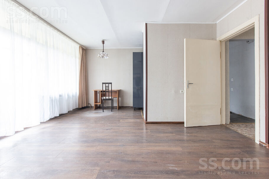 Albatrosu 20, Rīga — dzivoklis