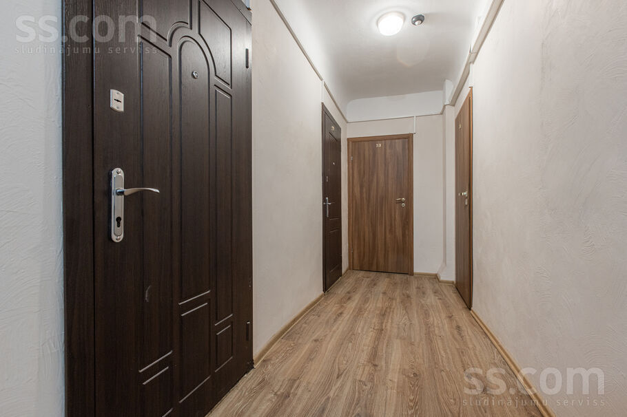 Sparģeļu 5b, Rīga — maja