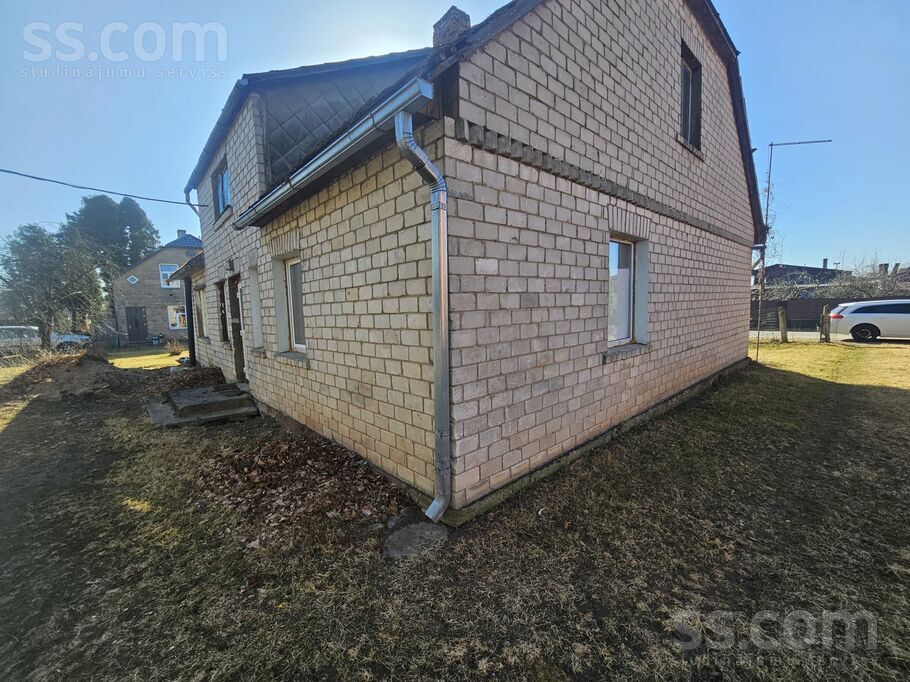 Loku iela 25, Valmiera un raj., Valmiera — maja