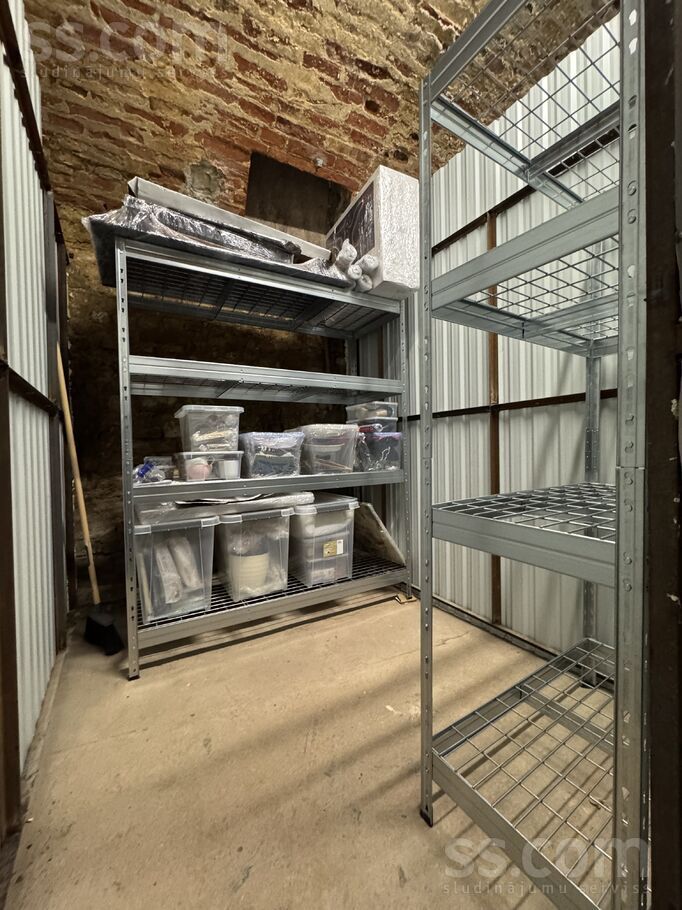 Šķūņu 6, Rīga, Vecrīga — telpa