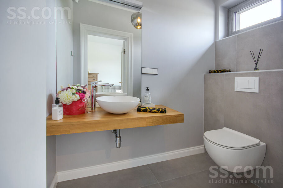 Sebru, Sēbruciems, Rīgas rajons, Babītes pag. — maja