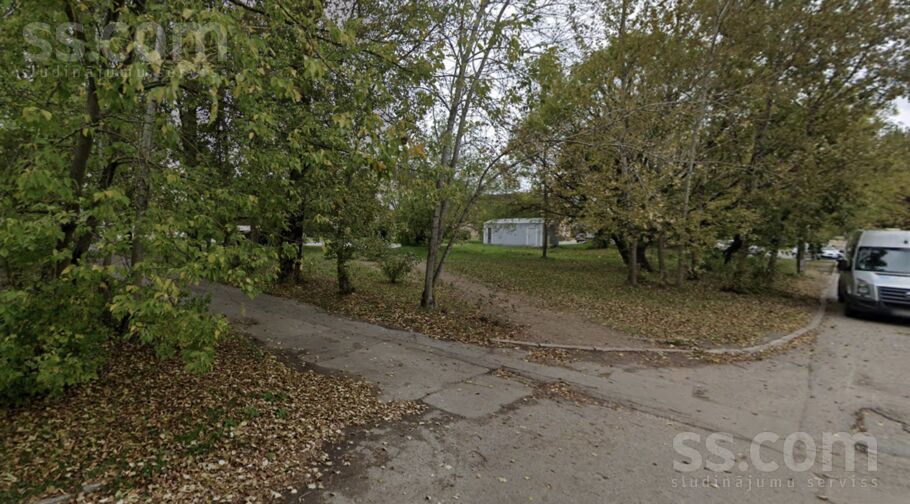 Lubānas 50, Rīga — zeme