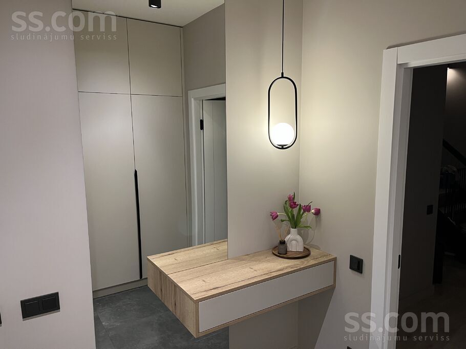 Lapeņieki, Abavas 5, Rīgas rajons, Baloži — maja