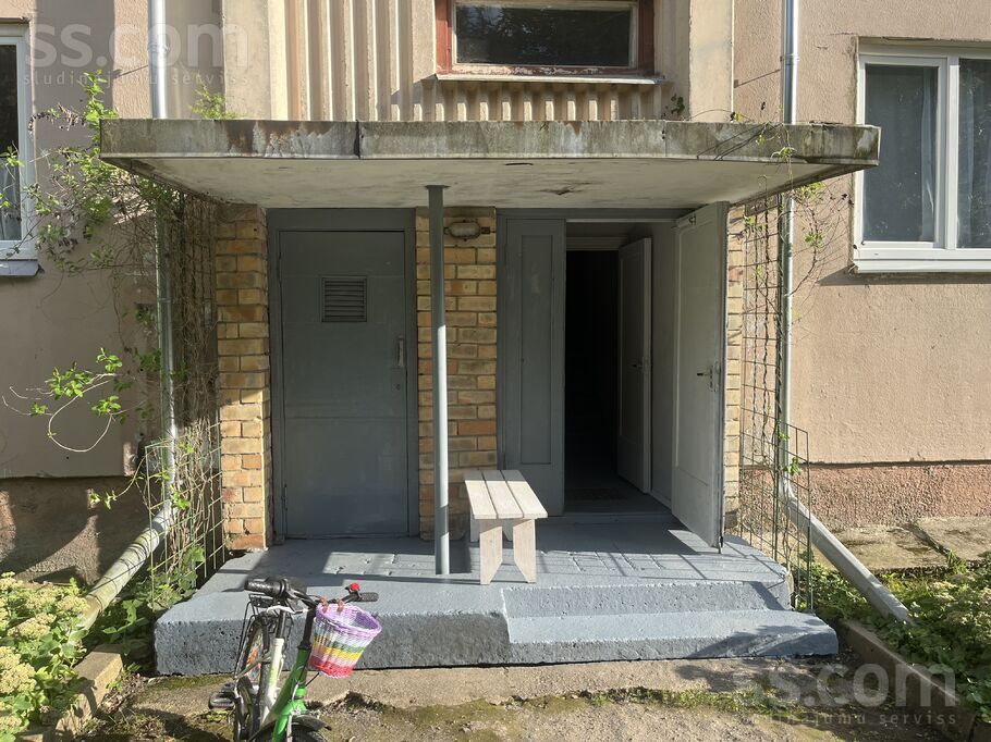 Zelmeņu iela 1, Lestene, Tukums un raj., Lestenes pag. — dzivoklis