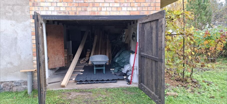 Siliņi 121, Jelgava un raj., Glūdas pag. — maja