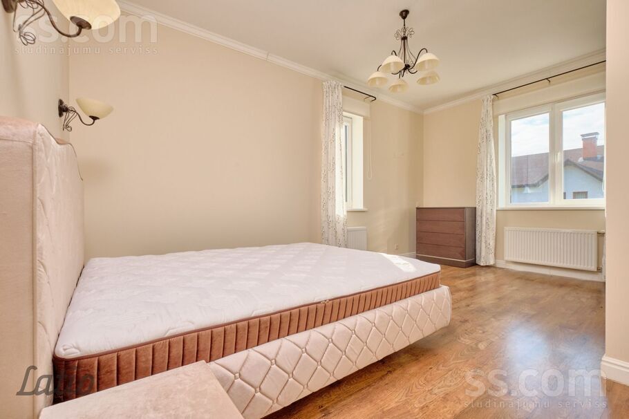 Bišu 9, Spilve, Rīgas rajons, Babītes pag. — maja