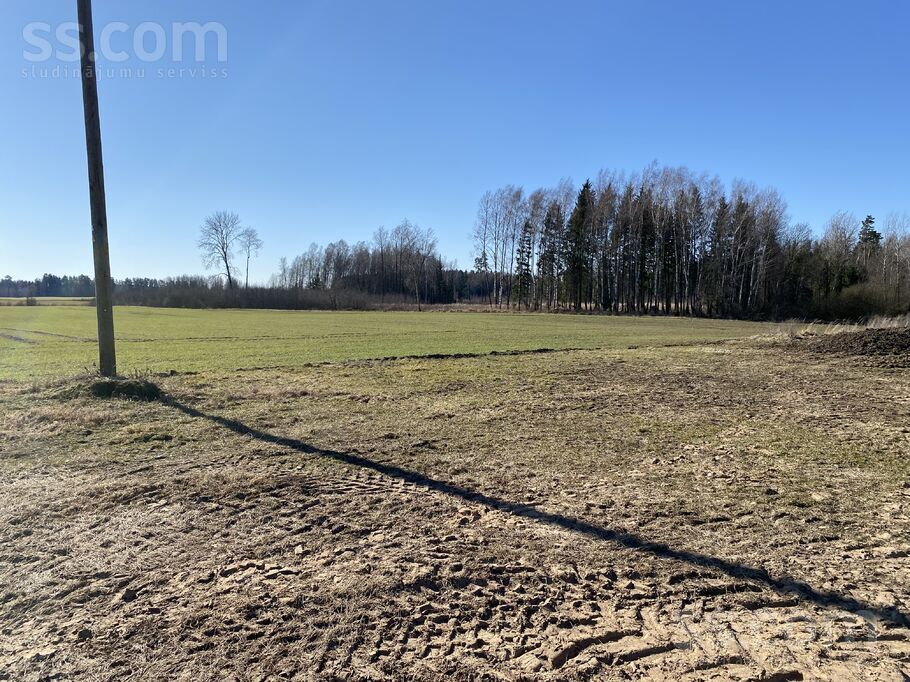 Iecavas stacija, Iecava, Bauska un raj., Iecavas nov. — zeme