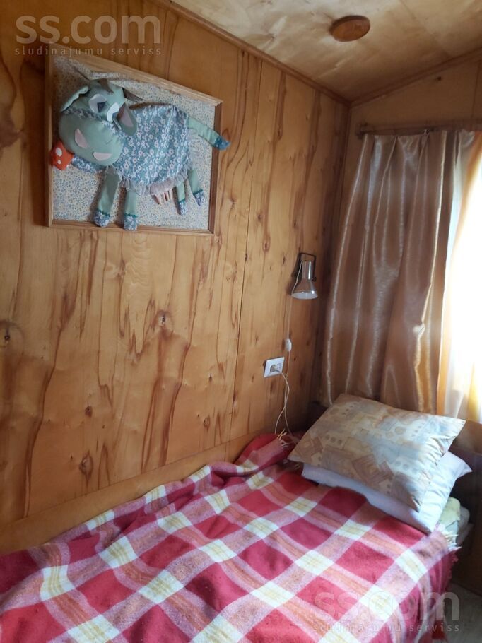 Zemeņu 11, Ķīšupe 2, Rīgas rajons, Saulkrastu l. t. — maja