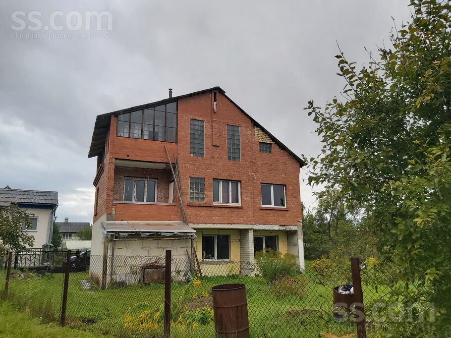 Baltirbes iela, Rīgas rajons, Olaine — maja