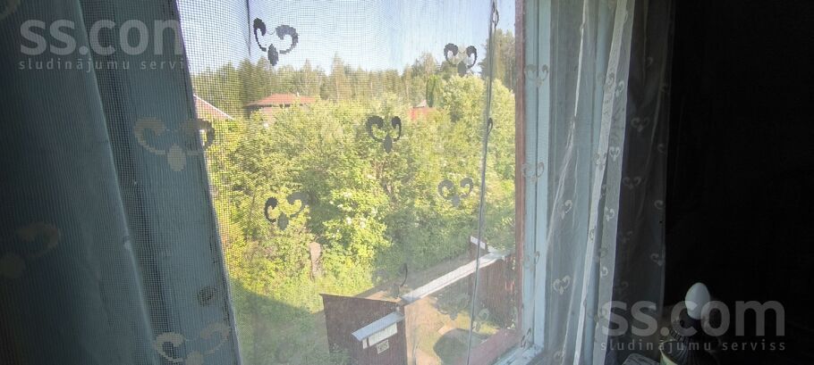 Buru iela 32, Ziemeļblāzma, Limbaži un raj., Skultes pag. — maja