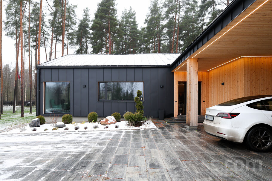 Saulesbrieži, Saulgoži, Rīgas rajons, Ķekavas pag. — maja