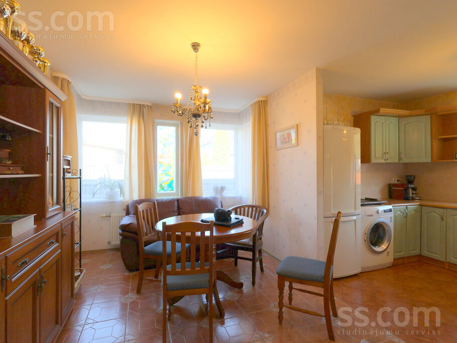 Zirņu iela 51, Liepāja un raj., Liepāja — maja