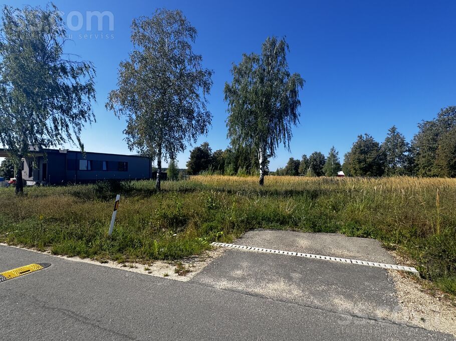 Isais cels 3, Dole, Rīgas rajons, Salaspils l. t. — zeme