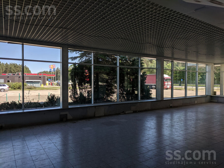 Brīvības gatve, Rīga — maja