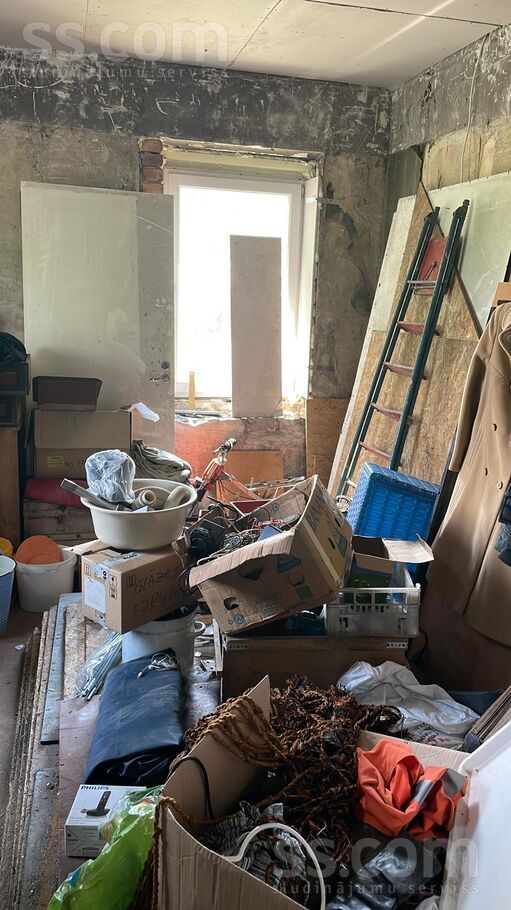 Vecāķu pr. 4, Rīga — maja