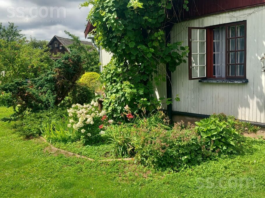 Jaunsaimnieku iela 1, Kuldīga un raj., Kuldīga — maja