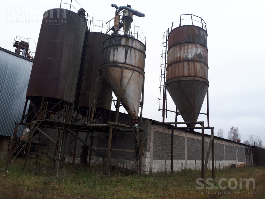 Draudzibas 3, Medumi, Daugavpils un raj., Medumu pag. — telpa