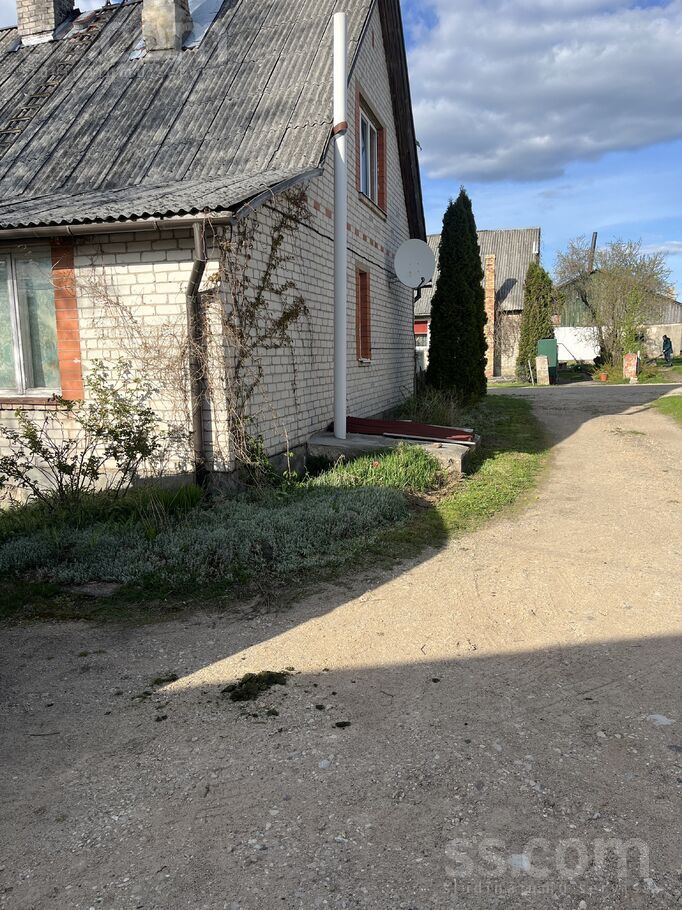 Saules iela 8, Nereta, Aizkraukle un raj., Neretas pag. — maja