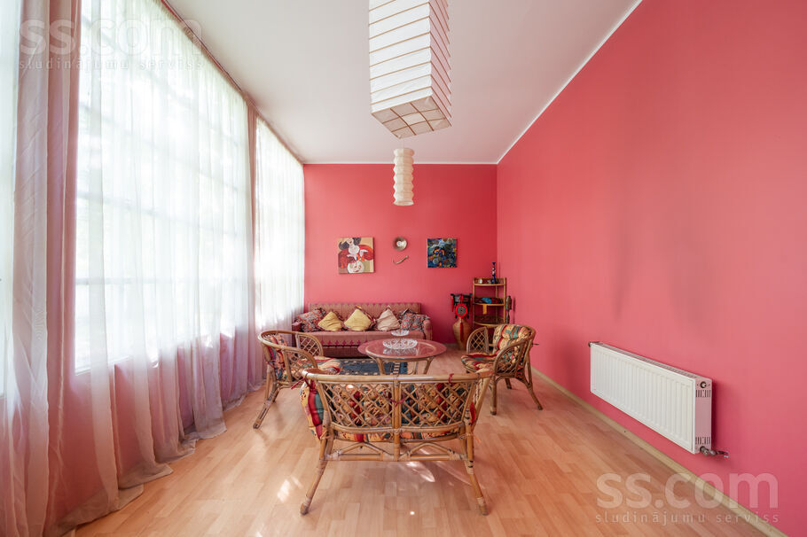 Meža prospekts 61, Jūrmala — maja