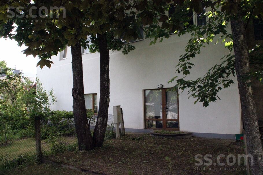 Planīcas 5b, Kuldīga un raj., Kuldīga — maja