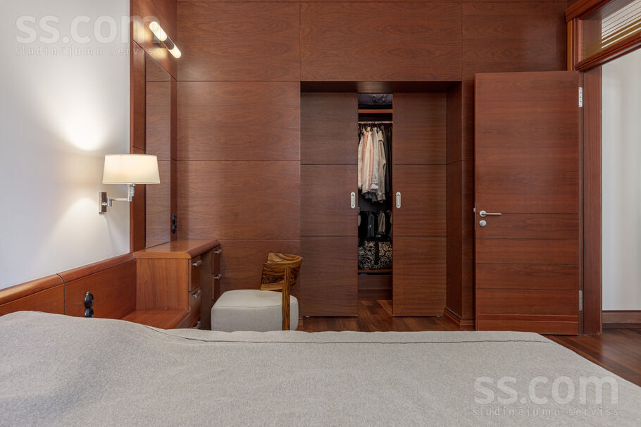 Strēlnieku 9, Rīga — dzivoklis