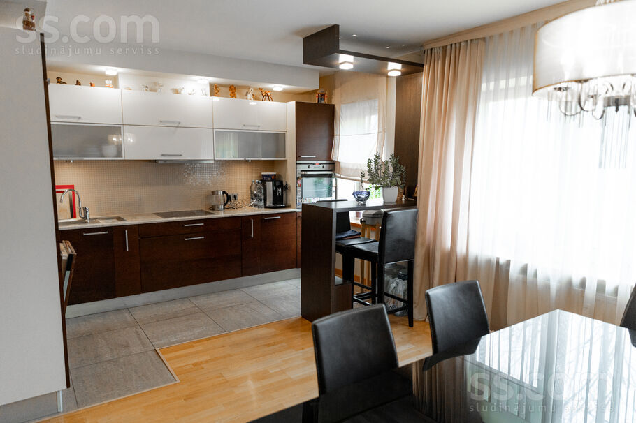 Rietumkrasta 1, Liepāja un raj., Liepāja — dzivoklis