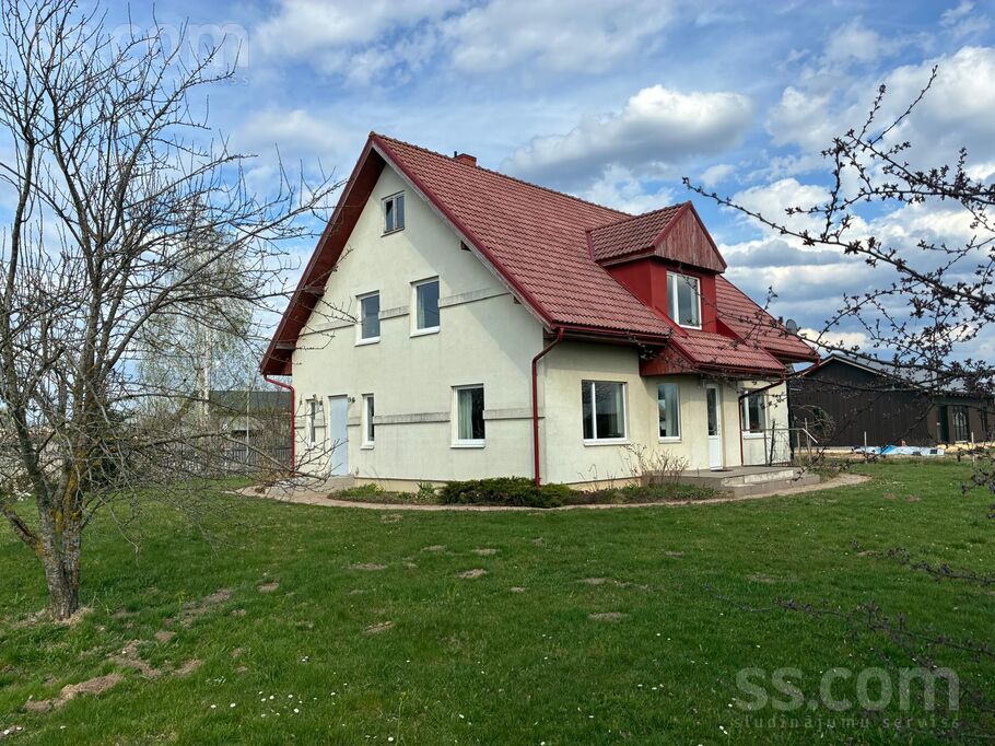 Griezes iela 10, Rīgas rajons, Sigulda — maja