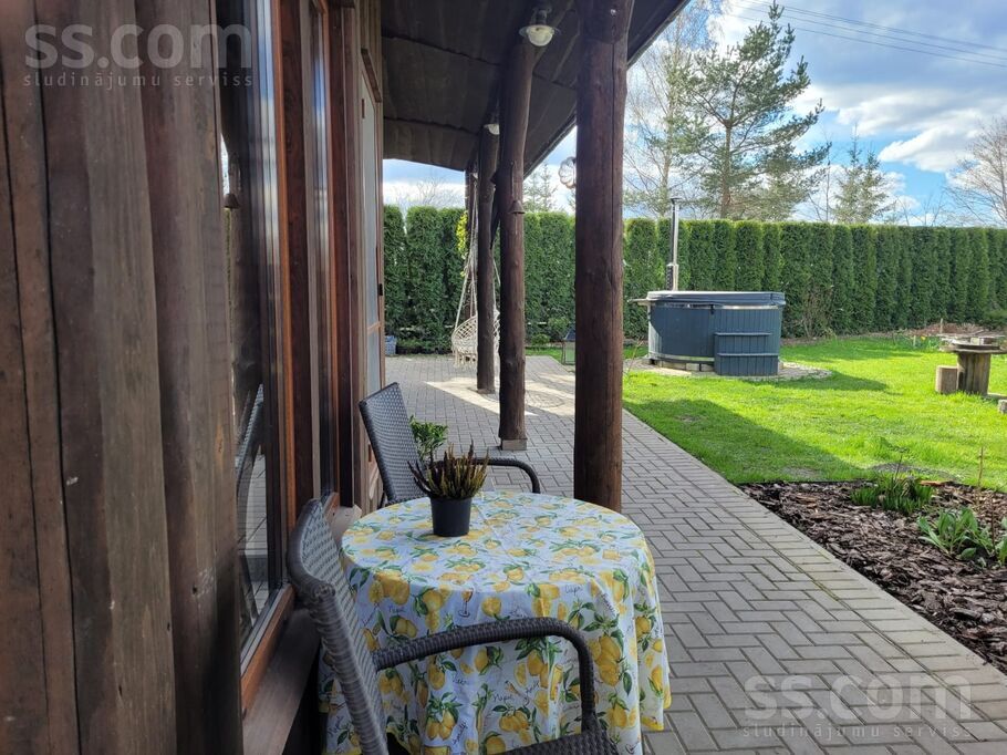 Ceriņu aleja 1, Kuldīga un raj., Kuldīga — maja