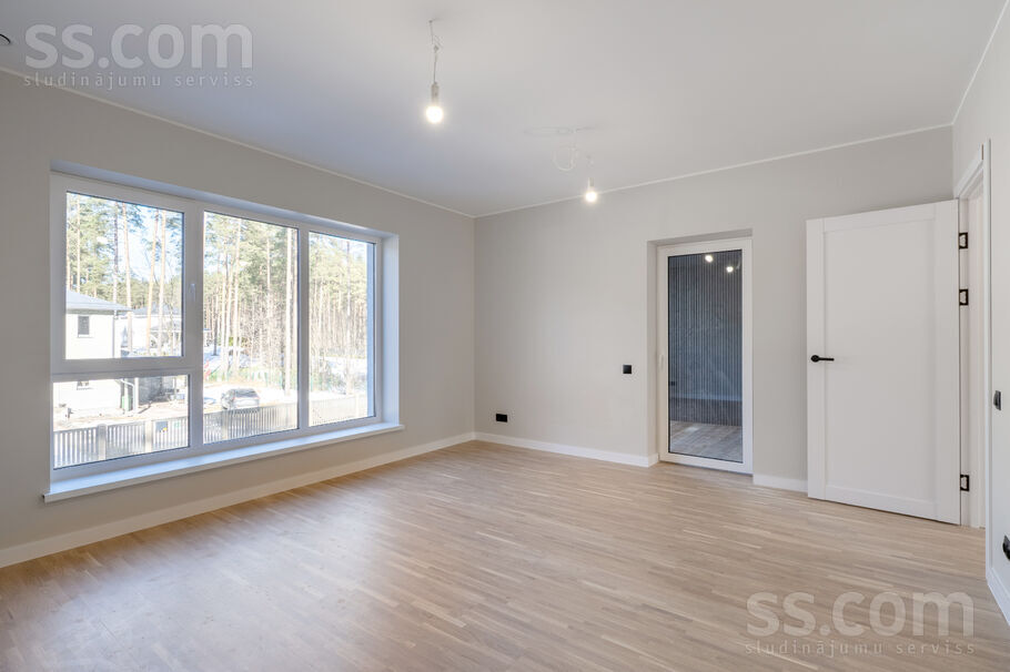 Dzintaru 4, Berģi, Rīgas rajons, Garkalnes nov. — maja