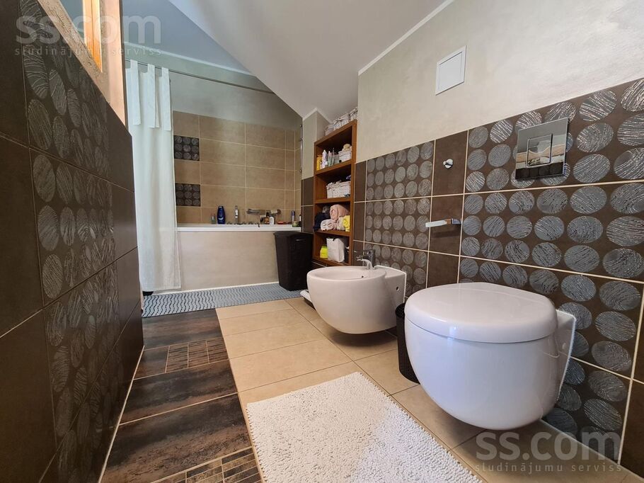 Rēzijas 1, Lidosta "Rīga", Rīgas rajons, Mārupes pag. — maja