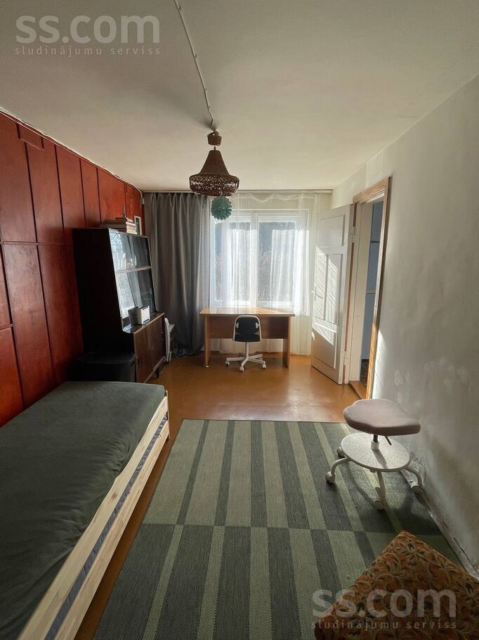 Mežloka iela 13, Bajāri, Rīgas rajons, Ropažu nov. — maja