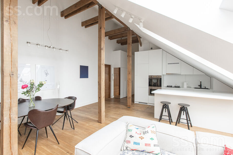 Pulkv. Brieža 7, Rīga — dzivoklis